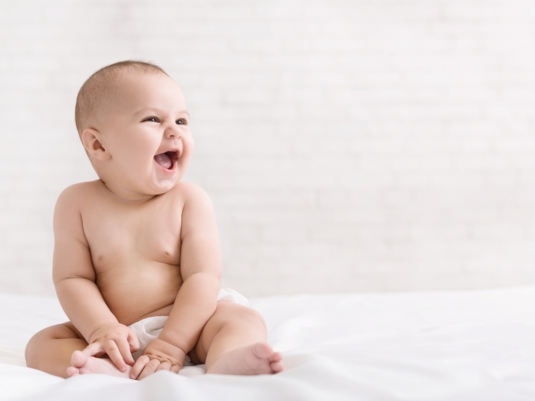  At drømme om en baby på ryggen: Hvad betyder det?